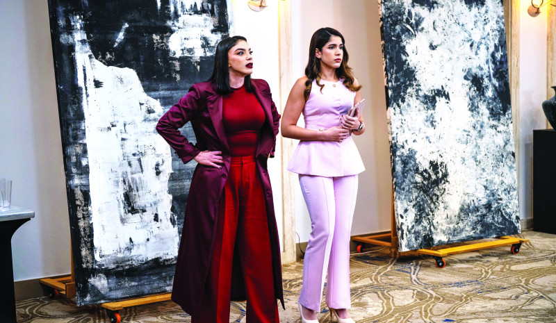 Hony Estrella y Delaine Pimentel en una de las escenas del filme "De tal palo, tal astilla".