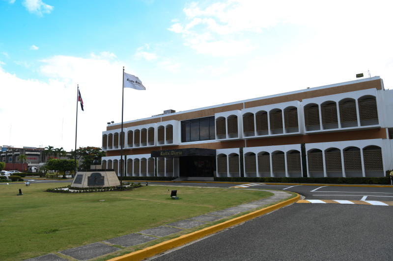 Felicitan al Decano de la Prensa Dominicana al cumplir hoy 136 aniversario de su fundación.