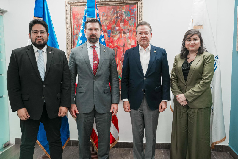 Delegación de EEUU visita el país para intercambiar ideas en materia de comercio
