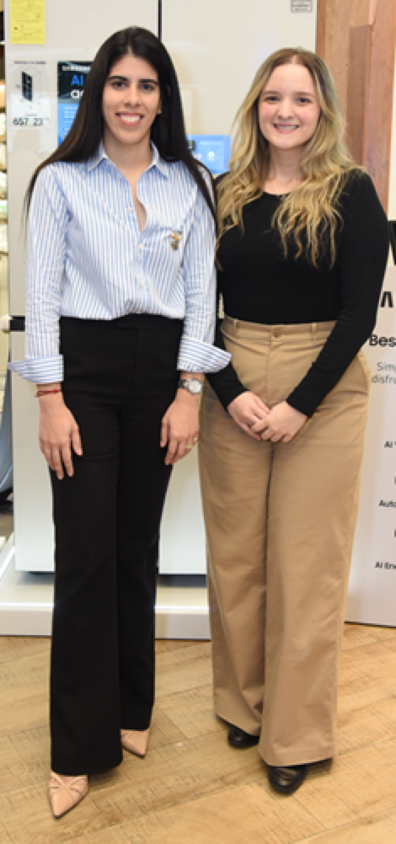 María Herrera y Genoveva Villanueva.