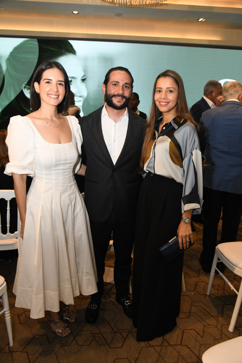 Eva Segura, Xiomara Cruz y Petronila Castillo.