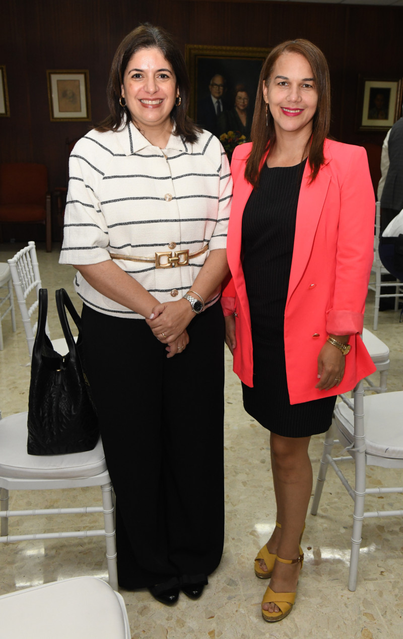 Claudia Castaños y Aleida Valerio.