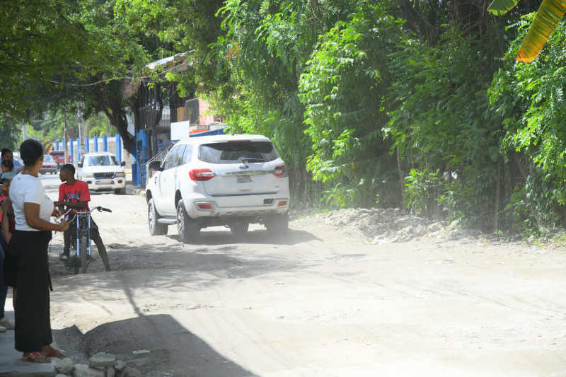 Barrio Pueblo Nuevo Arenoso, en la calle San Antonio (carretera vieja de la autopista Duarte).