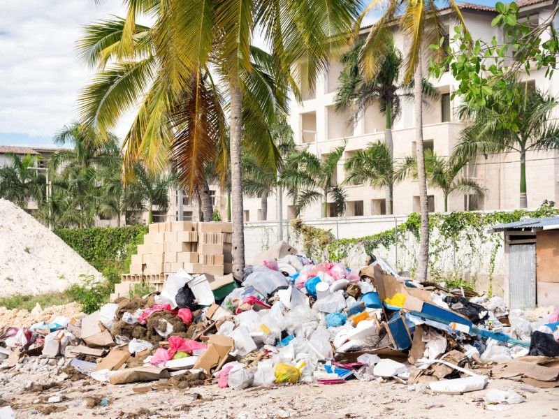 Al año 2024, la producción de residuos sólidos alcanza aproximadamente 11,199.01 toneladas por día.