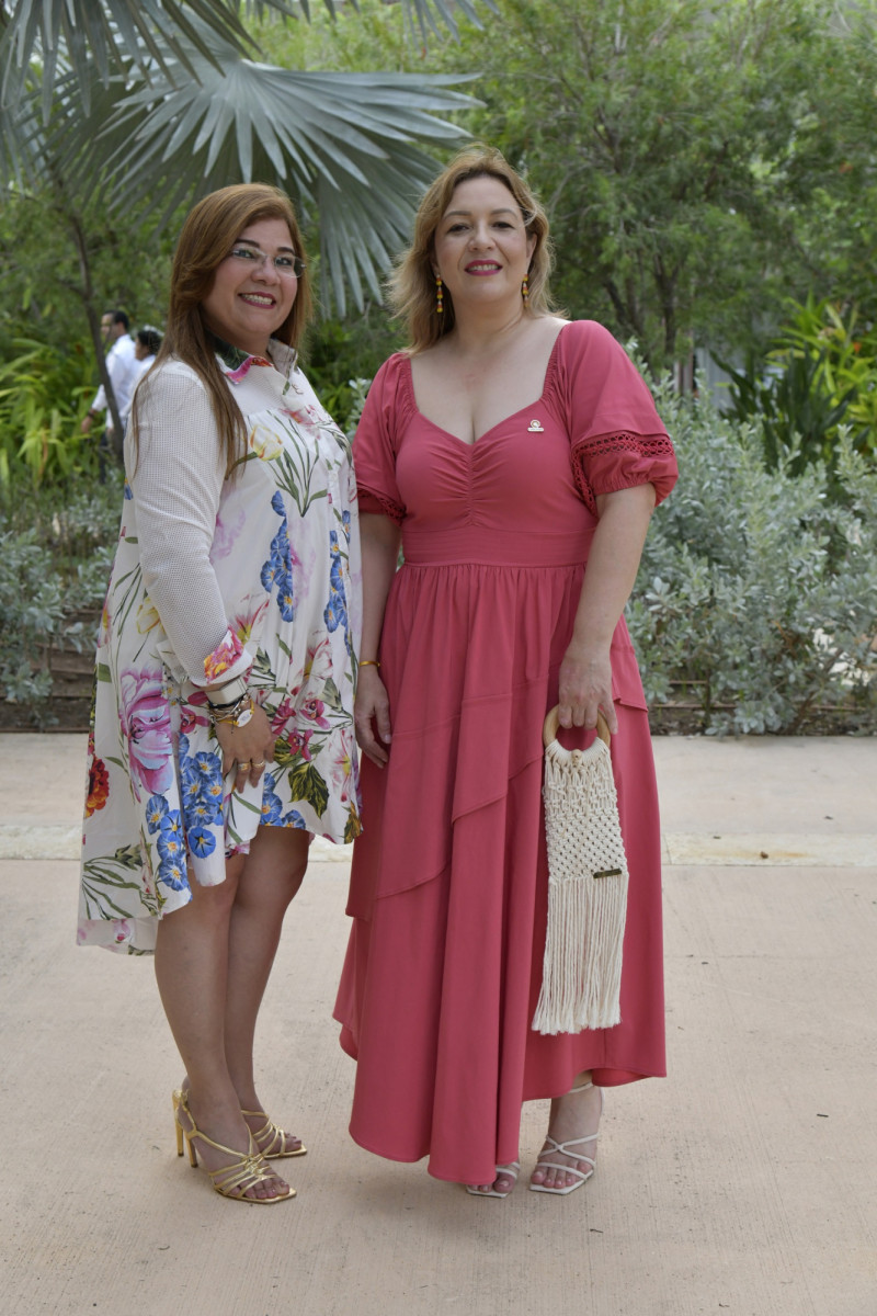 Grace Gómez y Olquidea Domínguez.