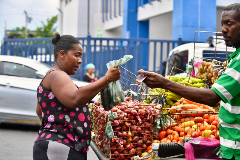 La asistencia al mercado es escasa.