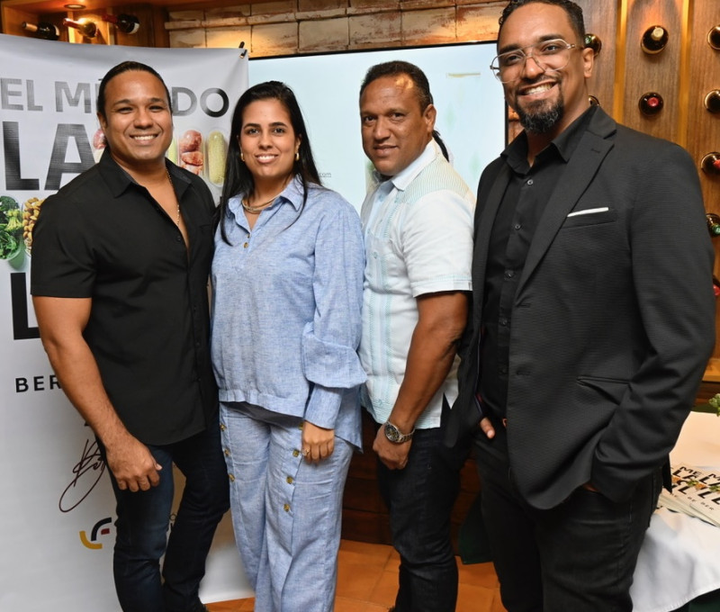 Héctor Gonz, Patricia Durán, Francis García y Wilson Betances.