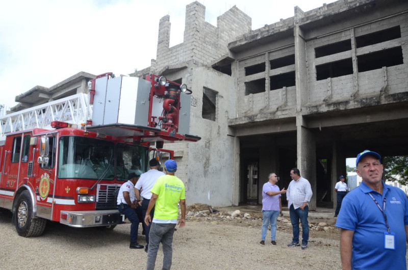 Estación Central del Cuerpo de Bomberos, ubicada en el Dorado I, Santiago