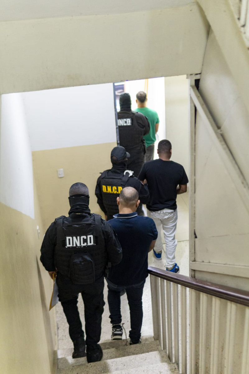 Los extraditados fueron trasladados por equipos tácticos de la DNCD.