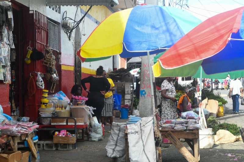 Haitianos en el Mercado Modelo