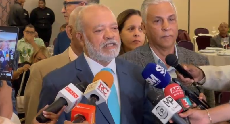 Gilberto Luna y Francis Mancebo, dirigentes del sector comercial.