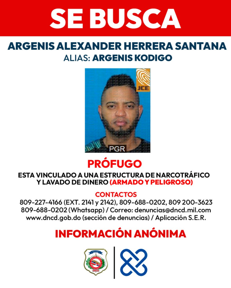 Argenis Santana Herrera, (Argenis Kodigo) está vinculado a una red de narcotráfico y lavado de activos.