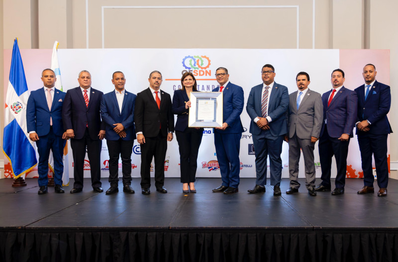 El Consejo Empresarial Santo Domingo Norte (CESDN)  y la vicepresidente de la República Raquel Peña