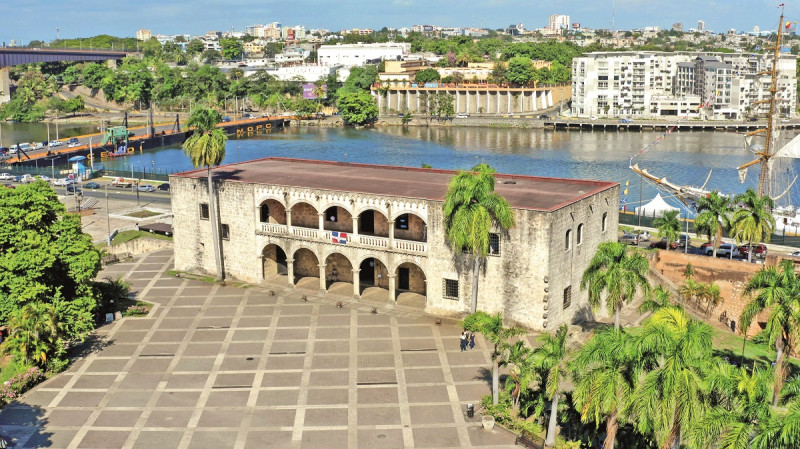 Alcázar de Colón, considerado el primer palacio virreinal de América, fue residencia de Diego Colón.