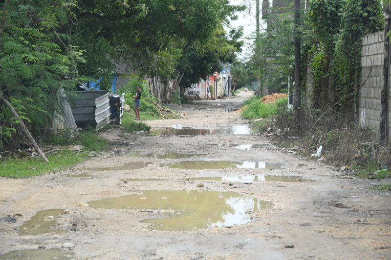 Una de las calles del sector El Valiente por donde los camiones recolectores de basura no pasan.