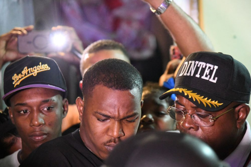 Los jovenes se entregaron a las autoridades tras la intermediación de Diego Pesqueíra