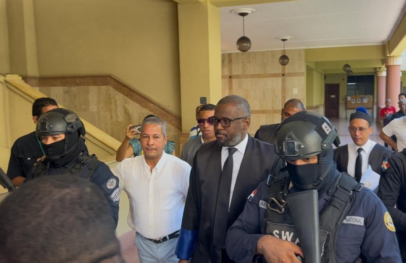 Wilson Camacho a su llegada al tribunal.