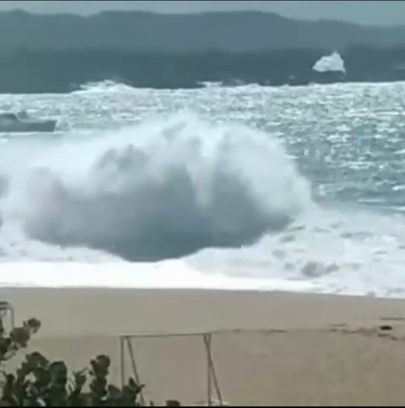 En Puerto Plata se ha registrado un fuerte oleaje