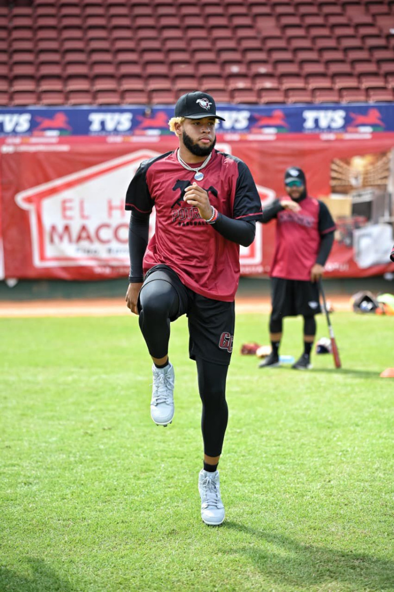 Emil Morales se ha reportado a los entrenamientos de los Gigantes del Cibao.