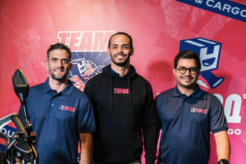 Enrique Curiel, Luis Carlos Martínez y Kelvin Carrau.