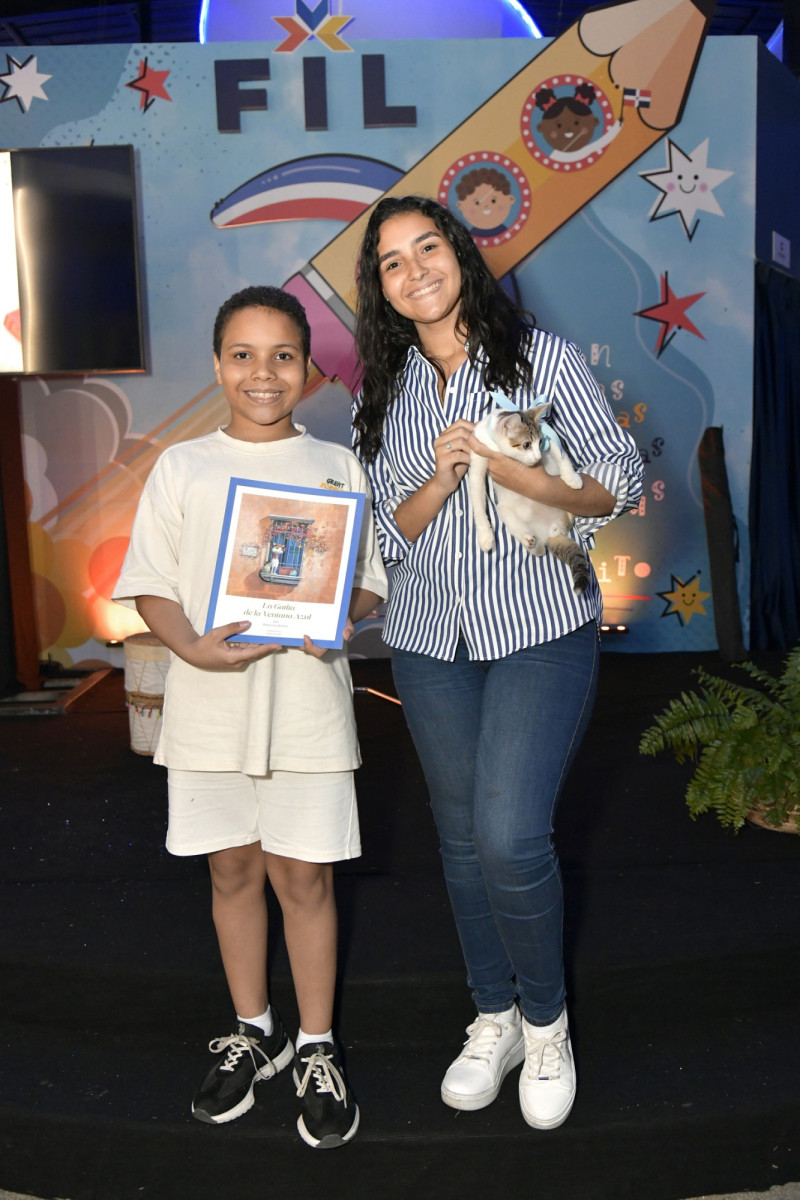 José Alejandro Galvan y Valerie Díaz.