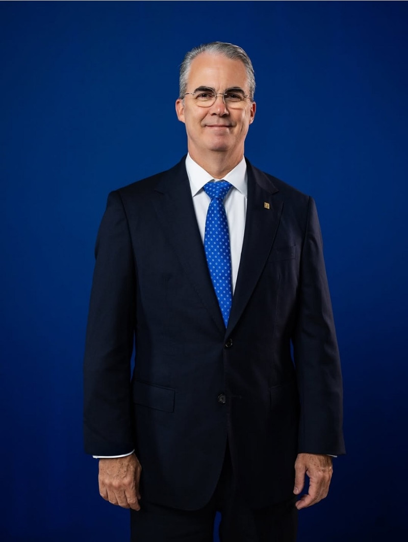 René Grullón Finet.