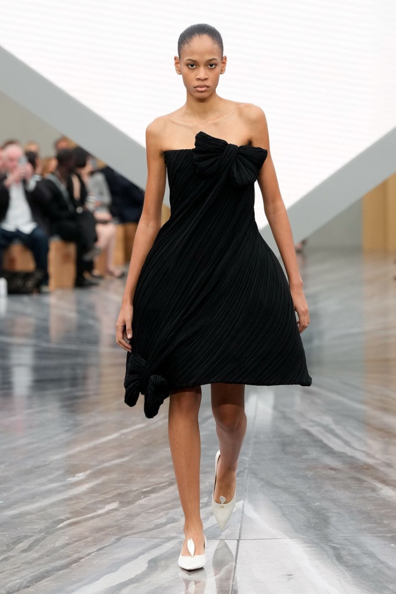 Chloé Paredes: la modelo dominicana que conquista la Semana de la Moda de París