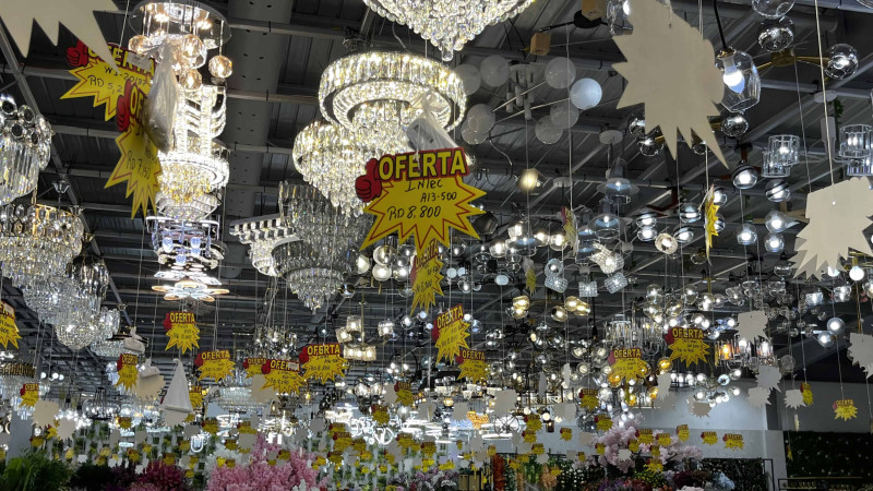 Hoy se celebraría una reunión para tratar el cierre de varios establecimientos chinos.