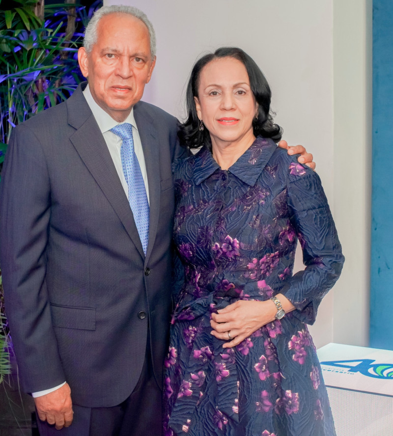 Rafael Sánchez Español y Brígida de Sánchez.