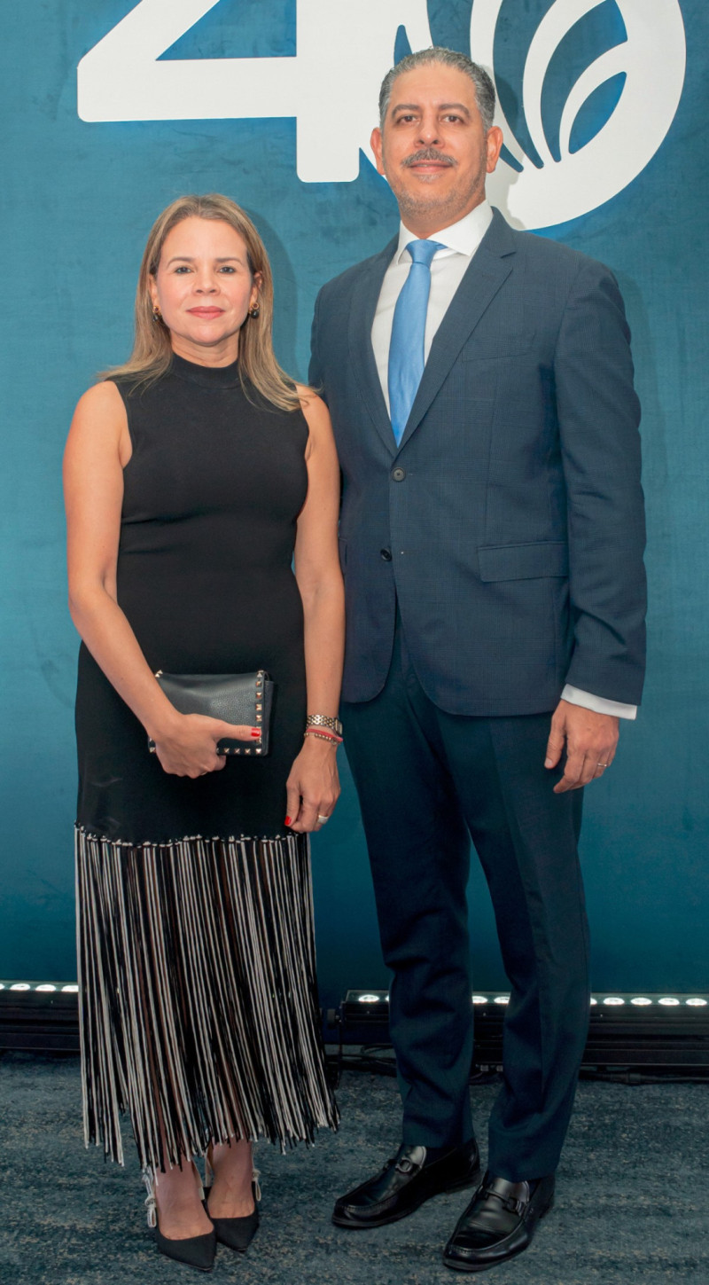 Rosalina Alba y Lenny Lulo.