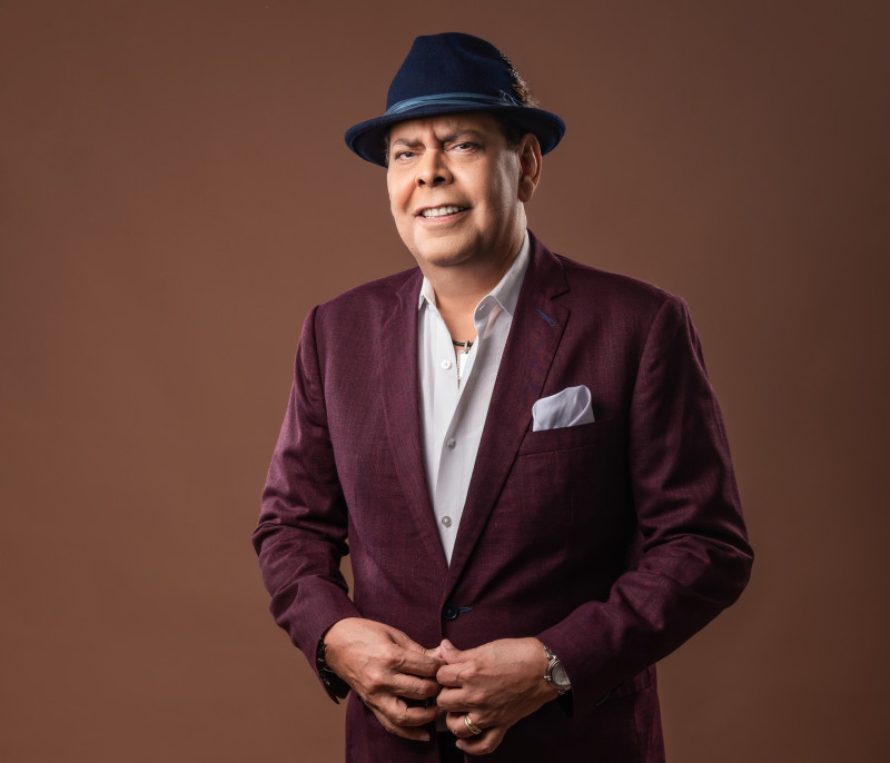 Fernando Villalona El Mayimbe ha interpretado diversos géneros musicales, desde la balada y el bolero hasta el merengue y la bachata.
