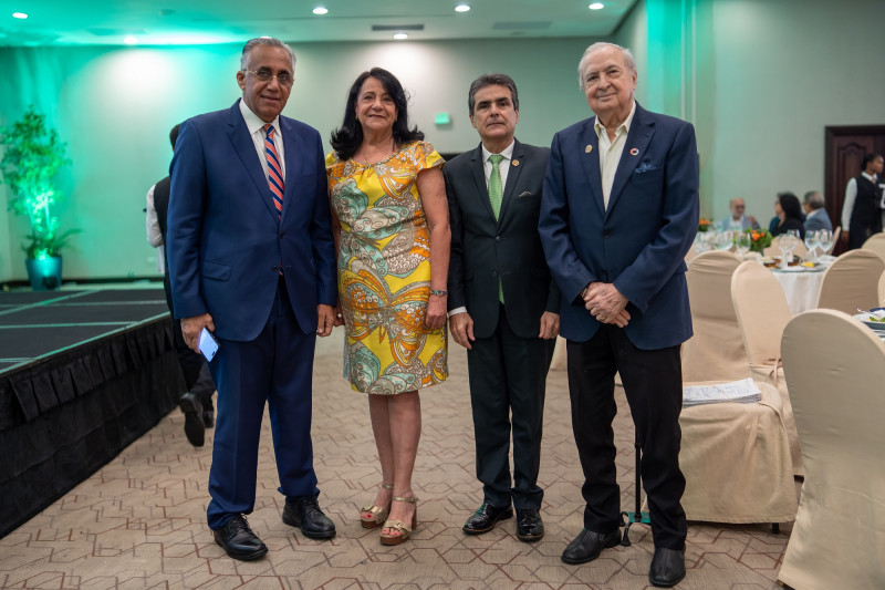 Luisin Mejía, Amira Isa, magistrado Pablo Yermenos y Luis Sánchez Noble.