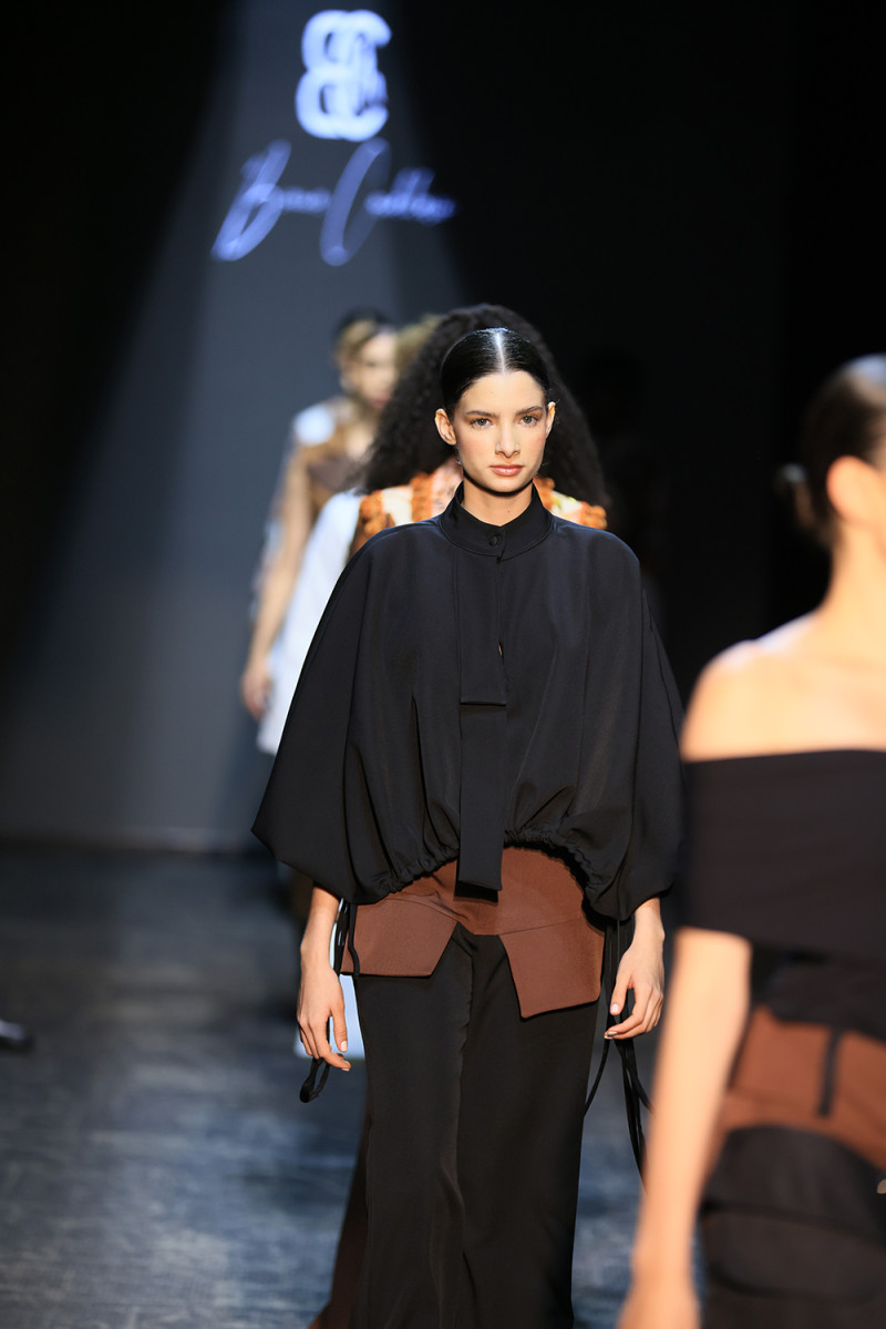 Bianna Candelario cautiva con su colección TERRA-Fall Winter 2025 en RD Fashion Week