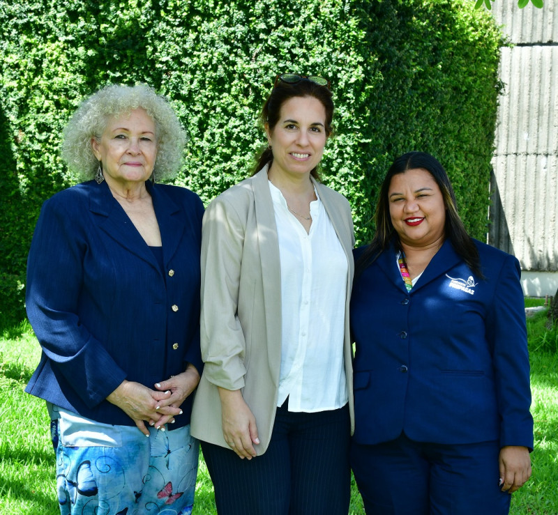 Ivonne Arias, coordinadora del Encuentro Verde; Clara Revuelta y Heidy Santana, coordinadora de Gestión Ambiental de la fundación Propagás.