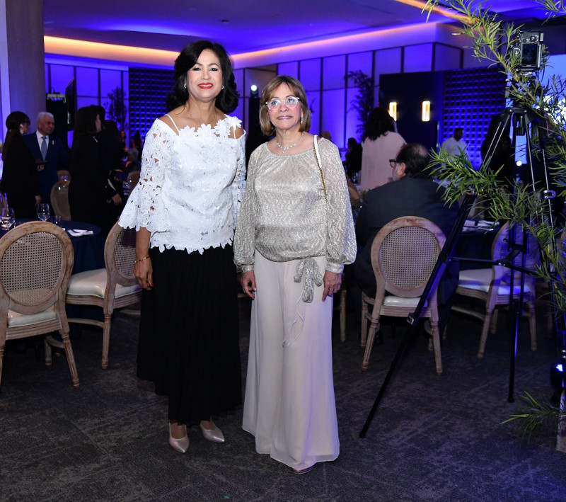 Maricela Almanzar y Providencia Fernández.