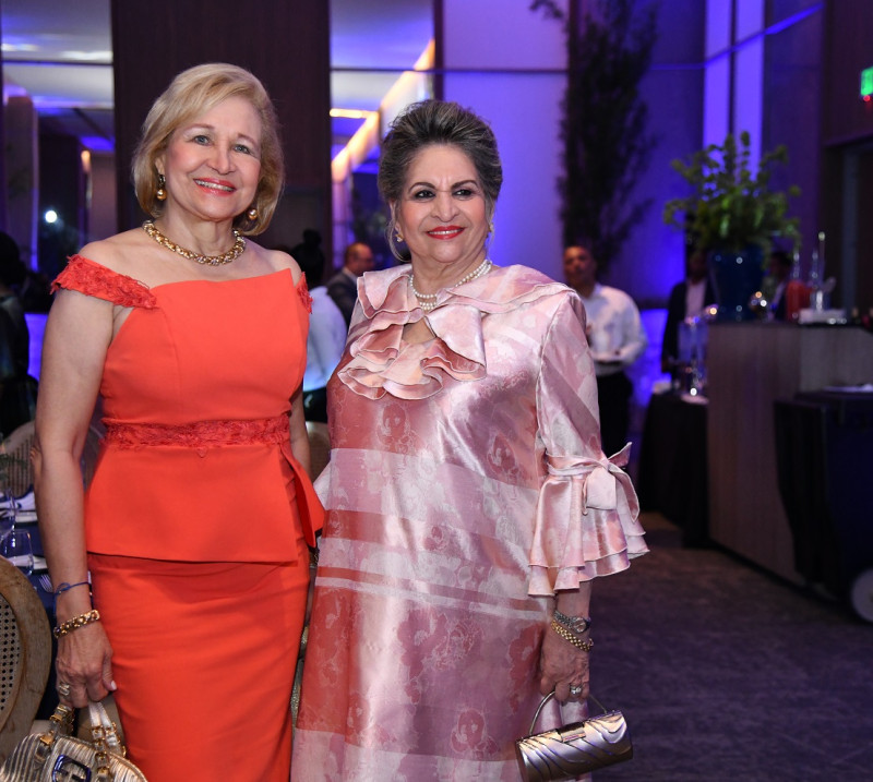 Matilde de Farach y Alexandra Izquierdo