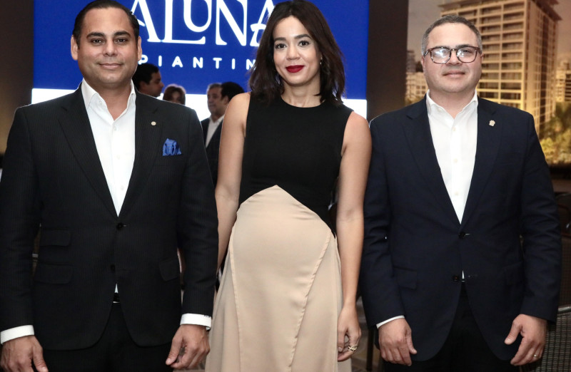 Alexander Leonardo, Rocio Rojas y Rafael Blanc.