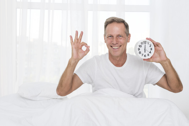 Cuando adecuamos nuestros períodos de descanso a nuestros ritmos biológicos naturales, nos despertamos más animados.