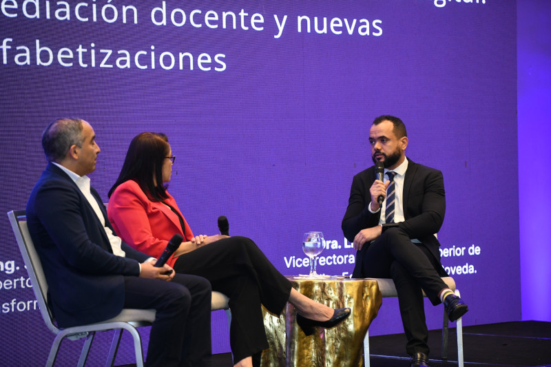 Juan Eduardo Thomas, Lilian Castillo y José Armando Tavárez