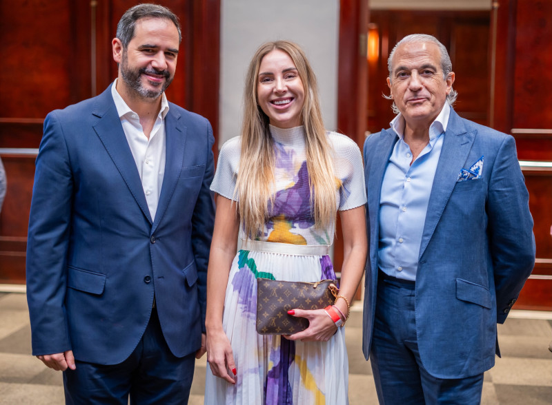 Piero Bonarelli, Jacqueline Nivar y Roberto Yépez .