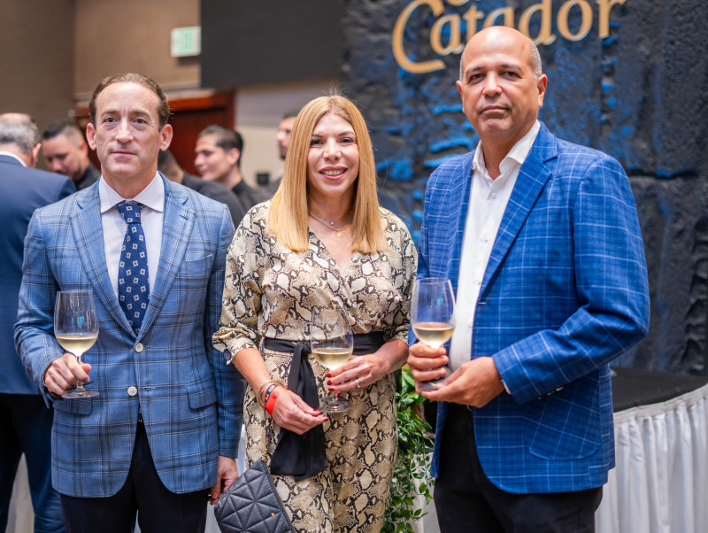Piero Bonarelli, Jacqueline Nivar y Roberto Yépez.