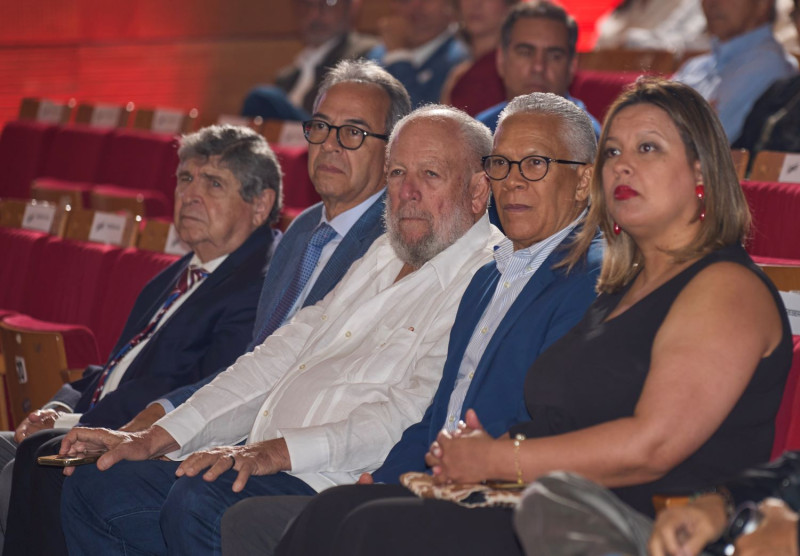 Luis Emilio Montalvo, José Mármol, Freddy Ginebra, Ángel Almánzar y Marinelly Alberti.