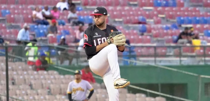 Kenny Hernández fue un puntal en la corona ganada por el Escogido en la pasada campaña.