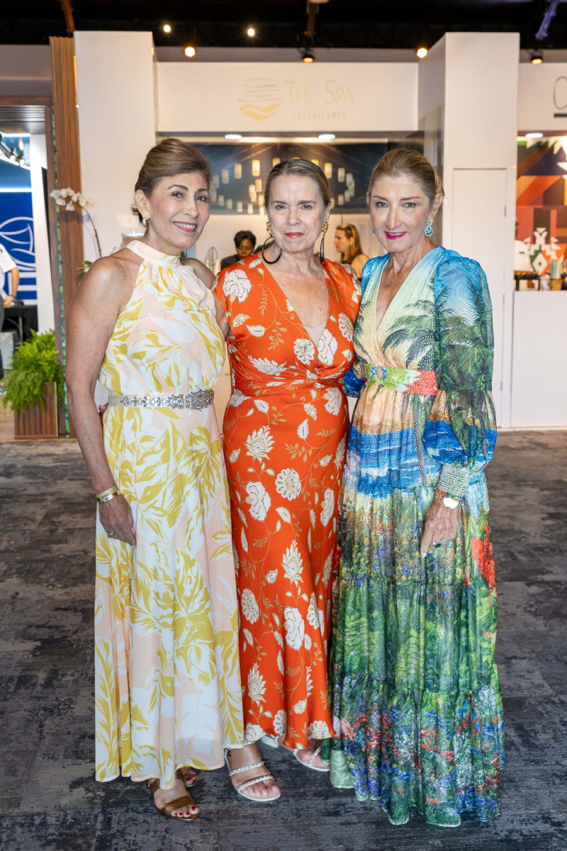 Mary Arias, Tillie Espinosa y Kitty Sierra.