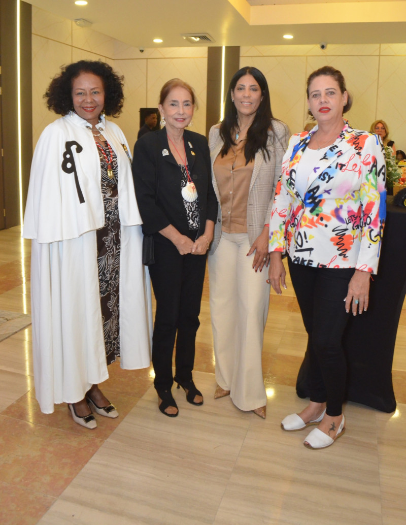 Fior Mateo, Carmen Prestinary, Zayra Garcia y Naomi Fernandez,