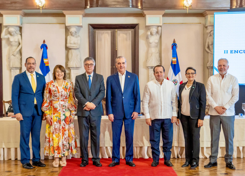Luis Abinader encabezó el segundo encuentro de apoyo a la Reforma Penitenciaria, realizado en el Palacio Nacional.