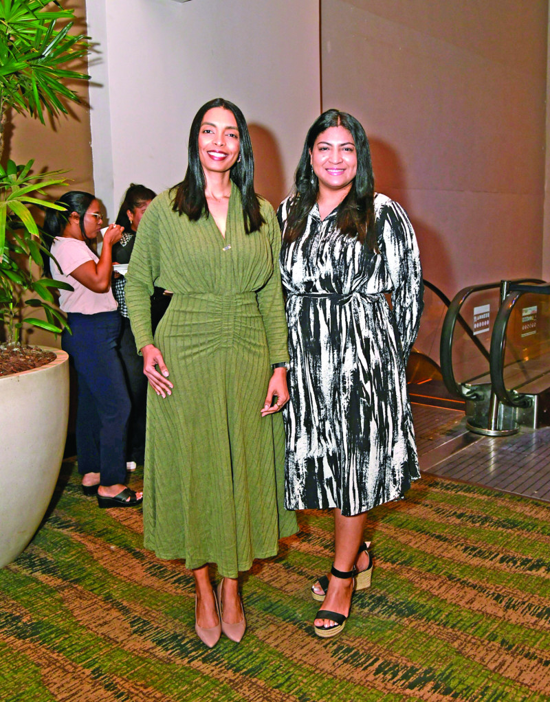 Ana Reyna y Alexandra Babi.