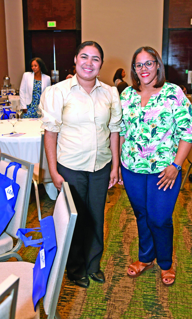 Mariela Marte y Mirna Reyes.