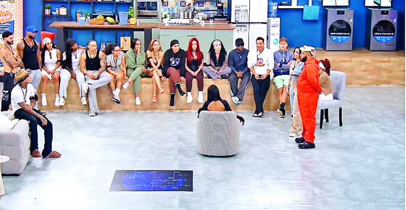 El reality show que se transmite por Youtube reúne a participantes de varias nacionalidades.