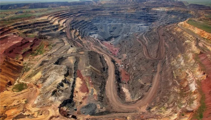 China domina en las tierras raras gracias a su capacidad de procesamiento y refinación.